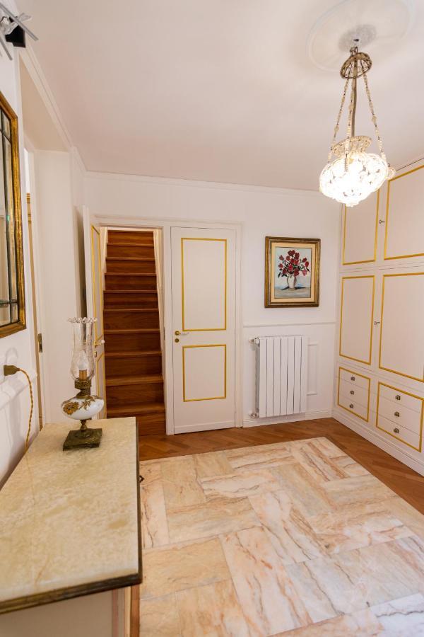 Le Rose Di Nonna Maria, Appartamento Di Lusso In Centro Citta Palermo Kültér fotó