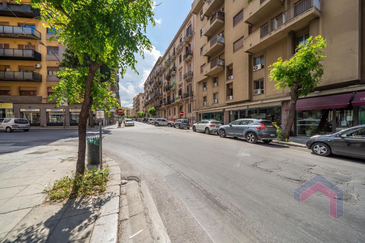 Le Rose Di Nonna Maria, Appartamento Di Lusso In Centro Citta Palermo Kültér fotó